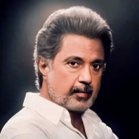 داریوش ( ورژن هوش مصنوعی ) برای بردن تو با اسب بالدار می تازن