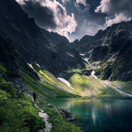 شهره ( ورژن هوش مصنوعی ) نگران لحظه هامم