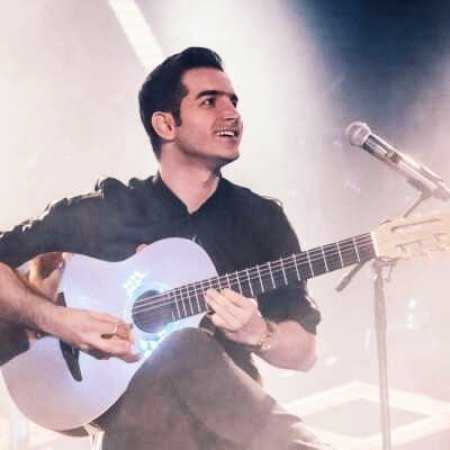 محسن یگانه ( ورژن هوش مصنوعی ) تو آرامشم دنبال من نگرد