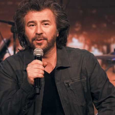 منصور ( ورژن هوش مصنوعی ) روز دیدار اومده