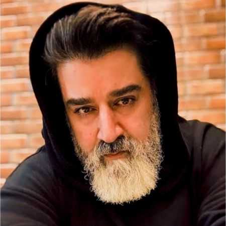 مهدی یغمایی ( ورژن هوش مصنوعی ) سر راهم واسه تو گل میخرم