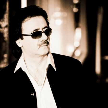 معین ( ورژن هوش مصنوعی ) در کویری سوت و کور