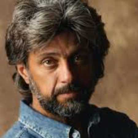 داریوش ( ورژن هوش مصنوعی ) ازش جدا نمیشم