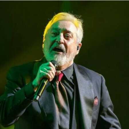 ابی ( ورژن هوش مصنوعی ) بین زمین و آسمون