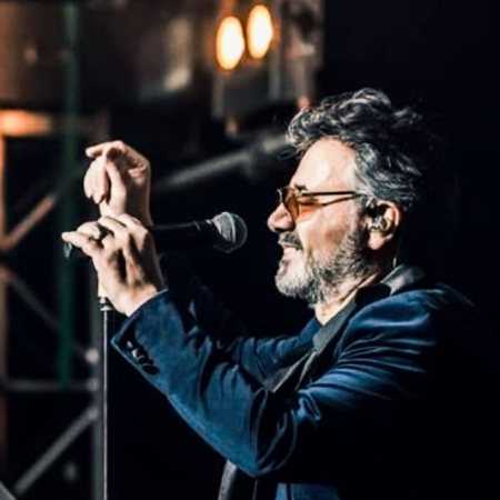 معین ( ورژن هوش مصنوعی ) دستی که به درگاه خدا