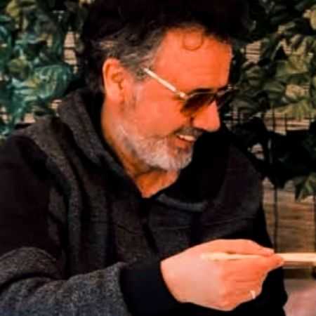 معین ( ورژن هوش مصنوعی ) تو حیاهوی نگاتم