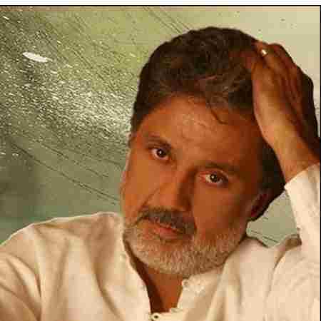 داریوش ( ورژن هوش مصنوعی ) ای مثل من در خود اسیر