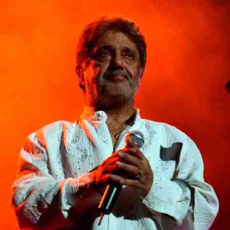 داریوش ( ورژن هوش مصنوعی ) یکی حالا پیدا شده