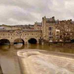 دانلود آهنگ گوگوش ( ورژن هوش مصنوعی ) به نام دیگه اون دوست نداره