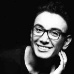 دانلود آهنگ هایده ( ورژن هوش مصنوعی ) به نام من نمیدونم برم یا بمونم