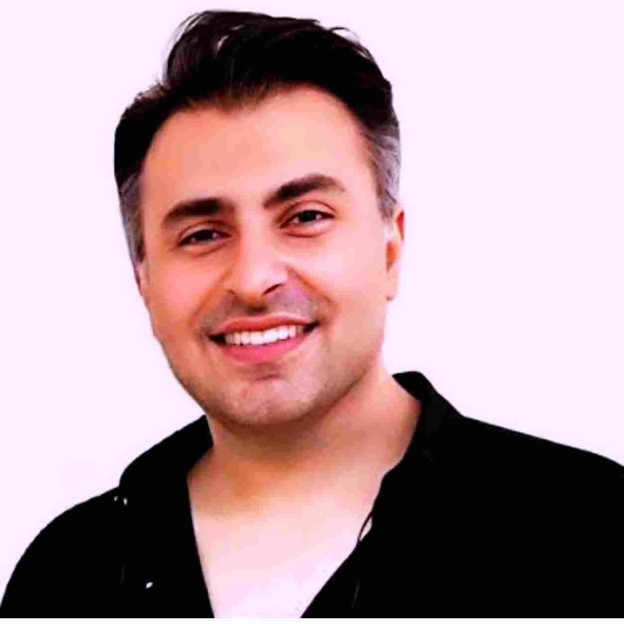 علیرضا طلیسچی  من خیلی بمونم بعد یه گریه سیره