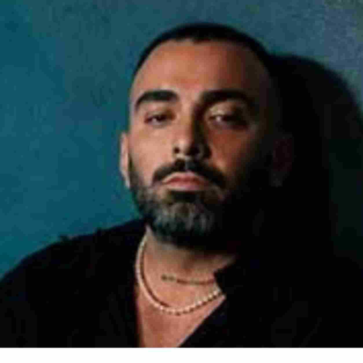 مسعود صادقلو  ما دنیامون فرق داره باهم همینم درد داره واقعا